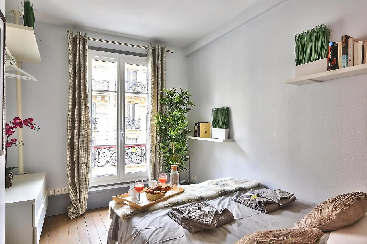 Apartament Eiffel Tower Paryż